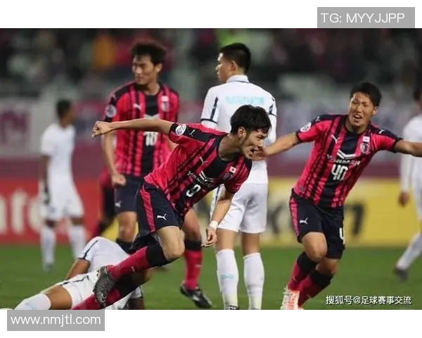 回顾足球历史辉煌时刻 老一辈球星名单与成就盘点